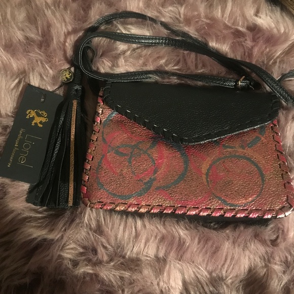 Purse - Picture 1 of 2